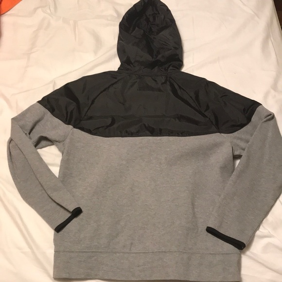 Old Navy - active hoodie - Picture 2 of 2